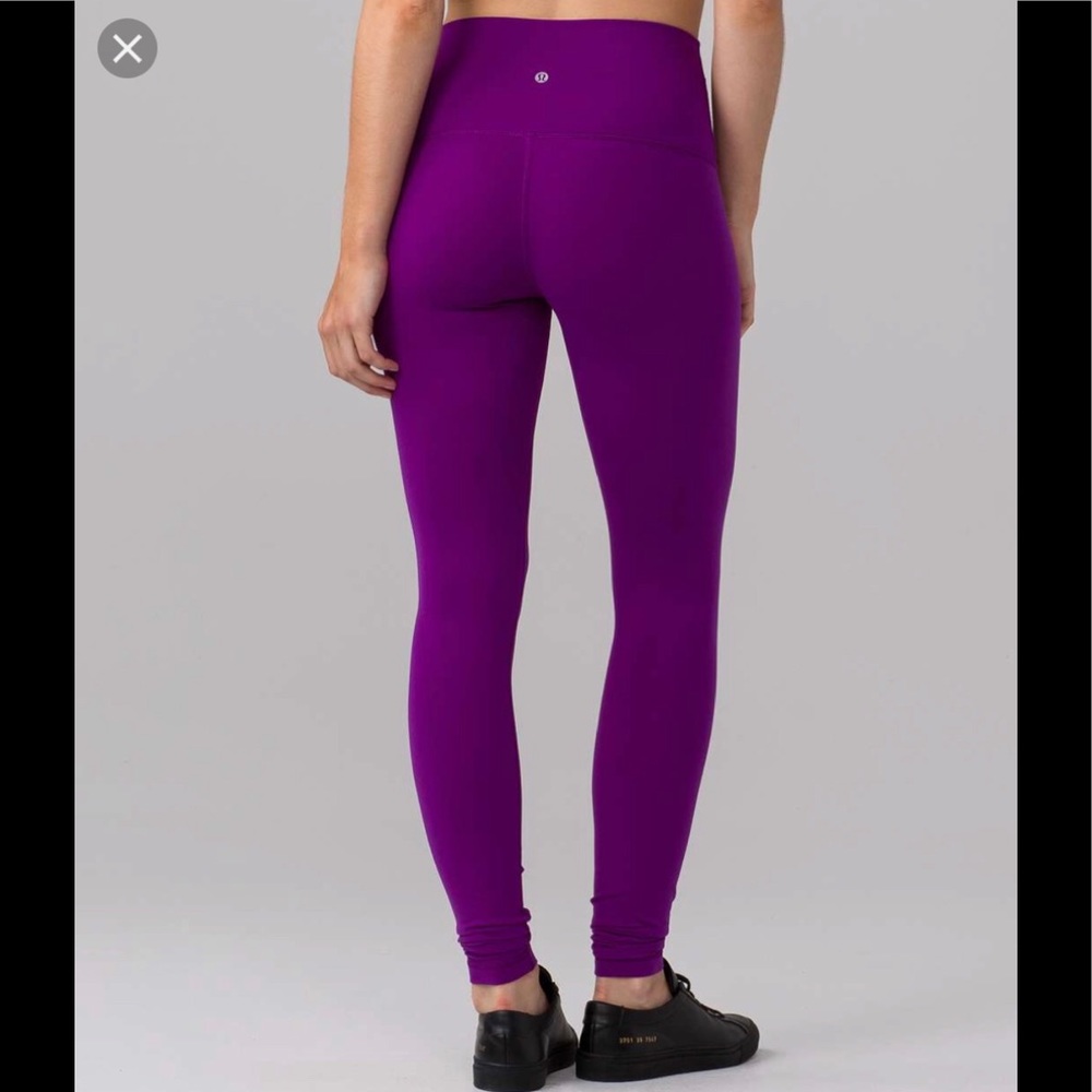 Lululemon Wunder Under purple pants high waist